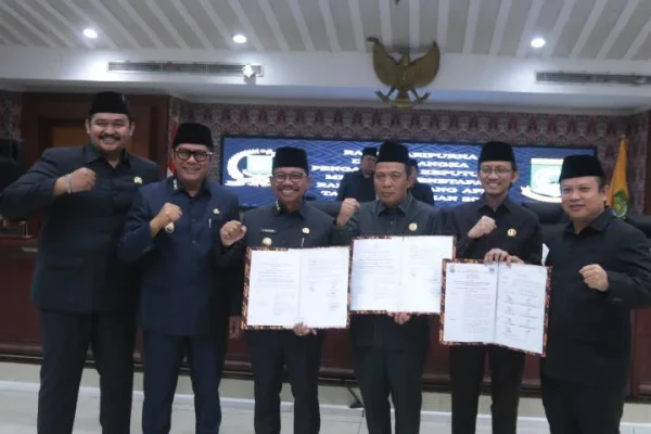 Pemkot dan DPRD Tangerang Sepakati Raperda APBD 2026, Belanja Daerah Capai Rp5,53 Triliun