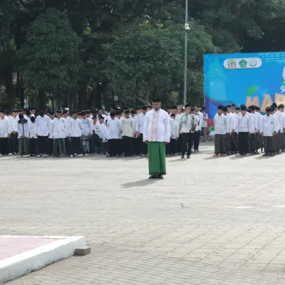 Ribuan Santri Padati Alun-Alun Barat Kota Serang, Wali Kota Budi Rustandi: Hari Santri Momentum Kebanggaan dan Keteladanan