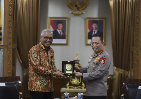 Kapolri dan PWI Pusat Sepakat Perkuat Sinergi Menjelang HPN 2026 di Banten
