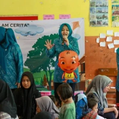 Cegah Stunting, Tine Al Muktabar Edukasi Ibu Baduta Melalui Permainan
