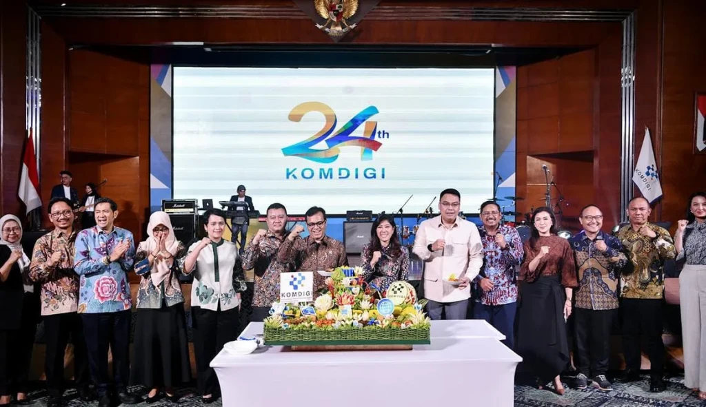 Kesederhanaan Jadi Kunci Kolaborasi, Pesan Menkomdigi di HUT ke-24