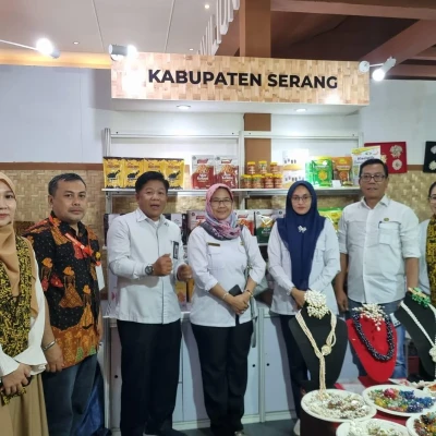 Diskoumperindag Promosikan Batik Kabupaten Serang di Pekan Raya Jakarta