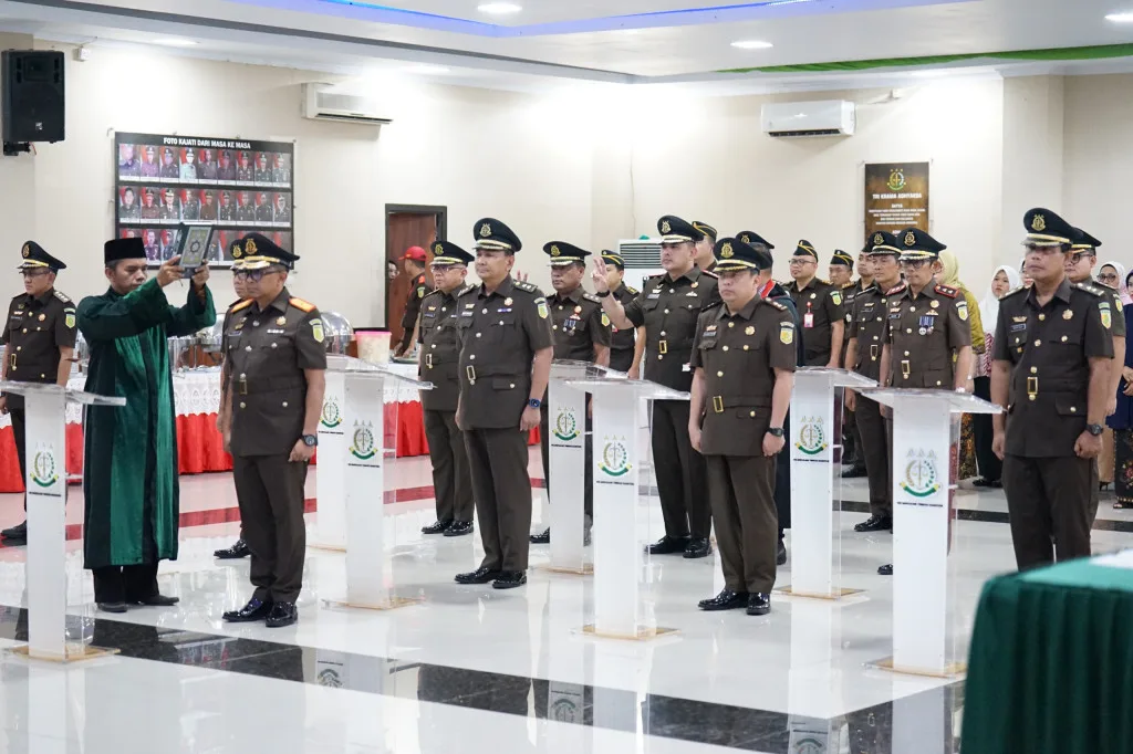 Kajati Banten Lantik Pejabat Eselon II dan III, Tekankan Integritas dan Komitmen Penegakan Hukum Berkeadilan