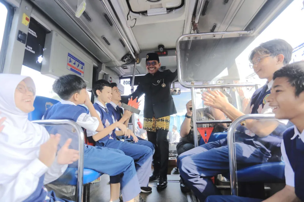 Transportasi Gratis Bagi Pelajar, Pemkot Tangerang Permudah Akses Pendidikan