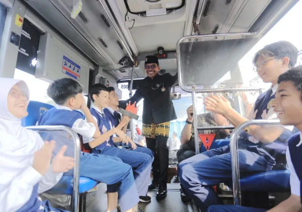 Transportasi Gratis Bagi Pelajar, Pemkot Tangerang Permudah Akses Pendidikan