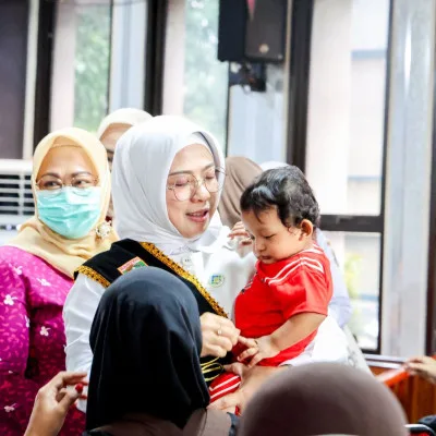 Tinawati Andra Soni Ajak Masyarakat Jadi Orang Tua Asuh bagi Keluarga Berisiko Stunting