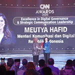 Menkomdigi Meutya Hafid Raih Penghargaan Excellence in Digital Governance di CNN Indonesia Awards 2025
