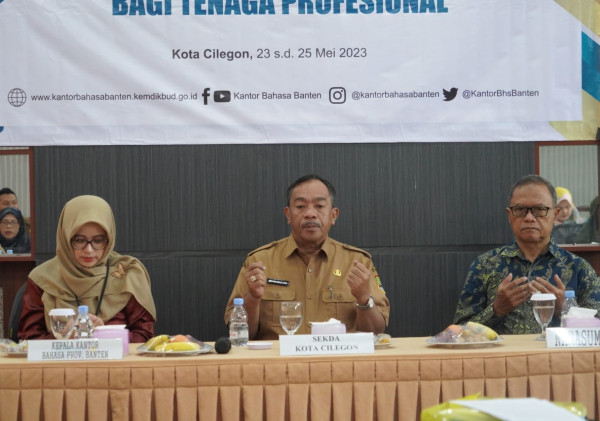 Penyuluhan Bahasa Indonesia Tingkatkan Kemampuan Tata Bahasa Penulisan Naskah Dinas