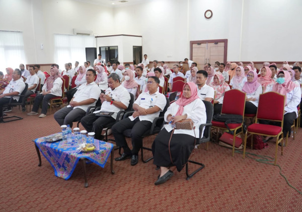 Buka Bimtek Penatausahaan Keuangan Daerah, Wali Kota Helldy Minta ASN Bekerja Sesuai Aturan