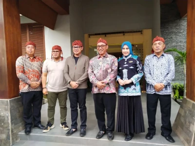 Ketua Umum APEKSI Tegas Tolak Penghapusan Honorer