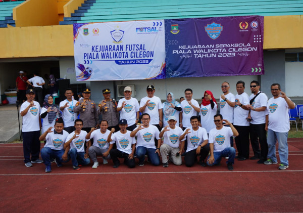 Junjung Tinggi Sportifitas, Wali Kota Helldy Buka Turnamen Sepak Bola Piala CUP Wali Kota