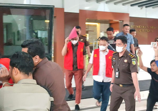 PENETAPAN TERSANGKA PENYIDIKAN PASAR RAKYAT GROGOL.