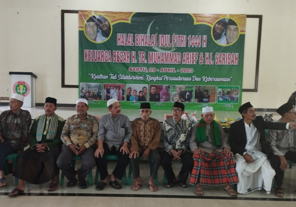 Keluarga Besar H. TB. Muhammad Arief & HJ. Saribah Gelar Halal Bihalal, Kuatkan Silaturahmi