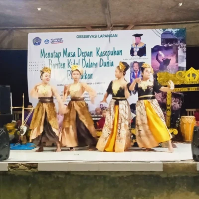 Pagelaran Seni Musik Jaipong dan Mahasiswa PGSD Universitas Setia Budhi Meriahkan Ritual Syukuran Pare Anyar.