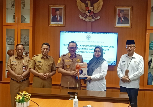 Serahkan LKPD ke BPK, Helldy Harap dapat WTP ke-10