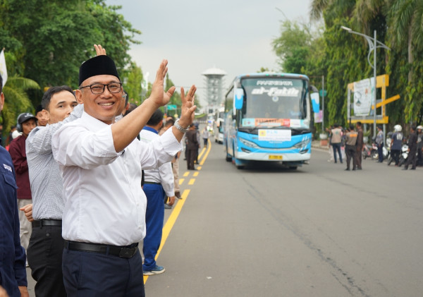 Tanpa APBD, Wali Kota Cilegon Lepas 1.202 Peserta Mudik Gratis