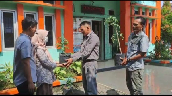 DKPP Kota Cilegon Sebar 1.200 Bibit Tanaman