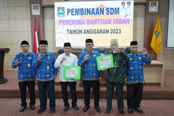 Kucurkan Hibah Miliaran Rupiah, Wali Kota Minta Penerima Bantuan Transparan