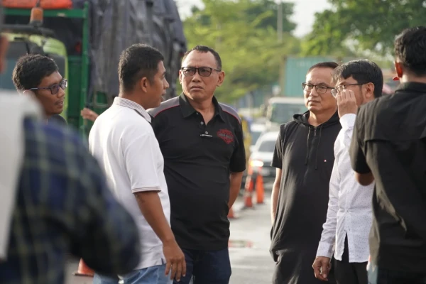 Dikebut Siang Malam, Lubang di JLS Ditarget Rata pada H-10 Lebaran
