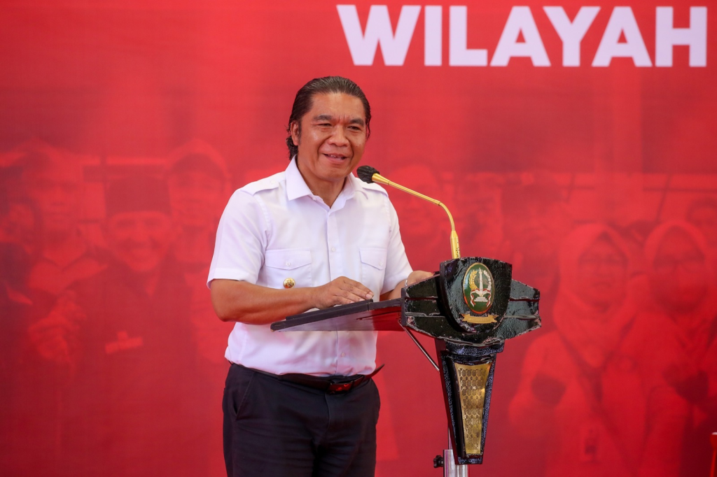 Waspada Cuaca Ekstrem, Pj Gubernur Banten Al Muktabar Imbau Masyarakat  Berhati-hati