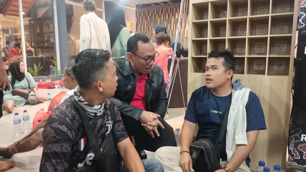 Helldy Intruksikan Dinkes, Dinsos dan BPBD Bantu Korban Peristiwa Terbakarnya Kapal Ferry KMP Royce 1