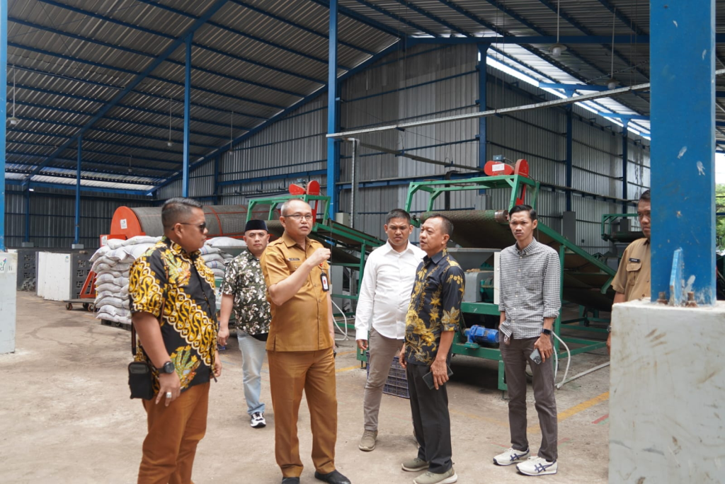 Anggota Dewan Pangkep Pelajari Pengelolaan Sampah di Cilegon