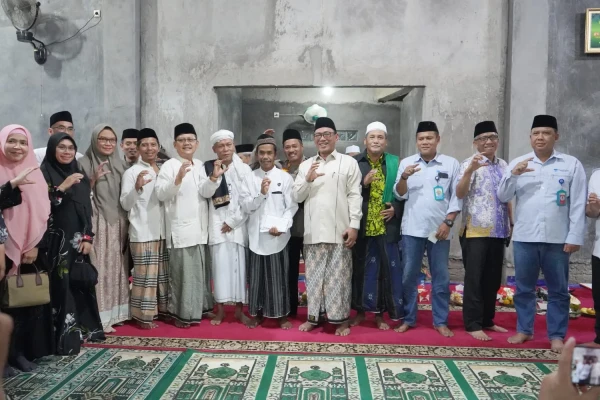 Digelar Serentak, Tarjung Diisi Dengan Penyerahan Bantuan Untuk Masjid