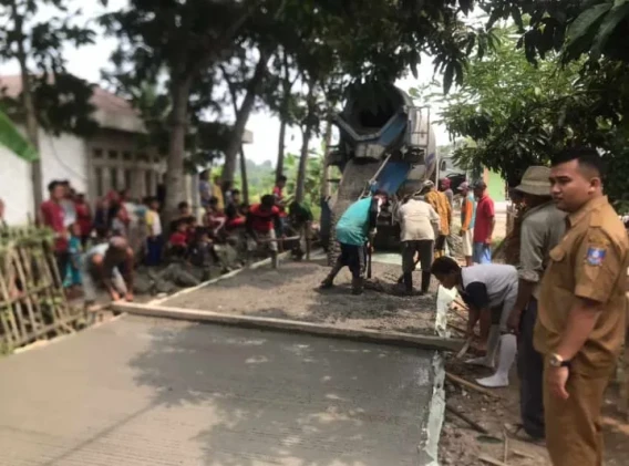 Desa Parakan Laksanakan Pembagunan Rabat Betonisasi Dengan Anggran Dana Desa Tahap 1 Tahun 2023