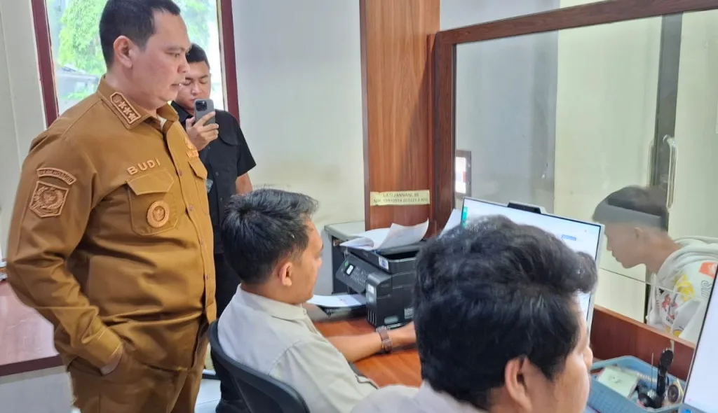 Wali Kota Serang Sidak ke Disnaker, Pastikan Perwal Tenaga Kerja Lokal Segera Rampung