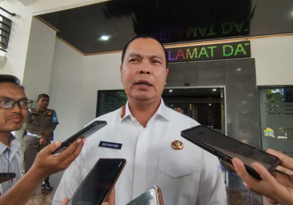 Pemkot Serang Lantik Ratusan Pejabat Eselon III dan IV, Digelar di Pasar Kepandean