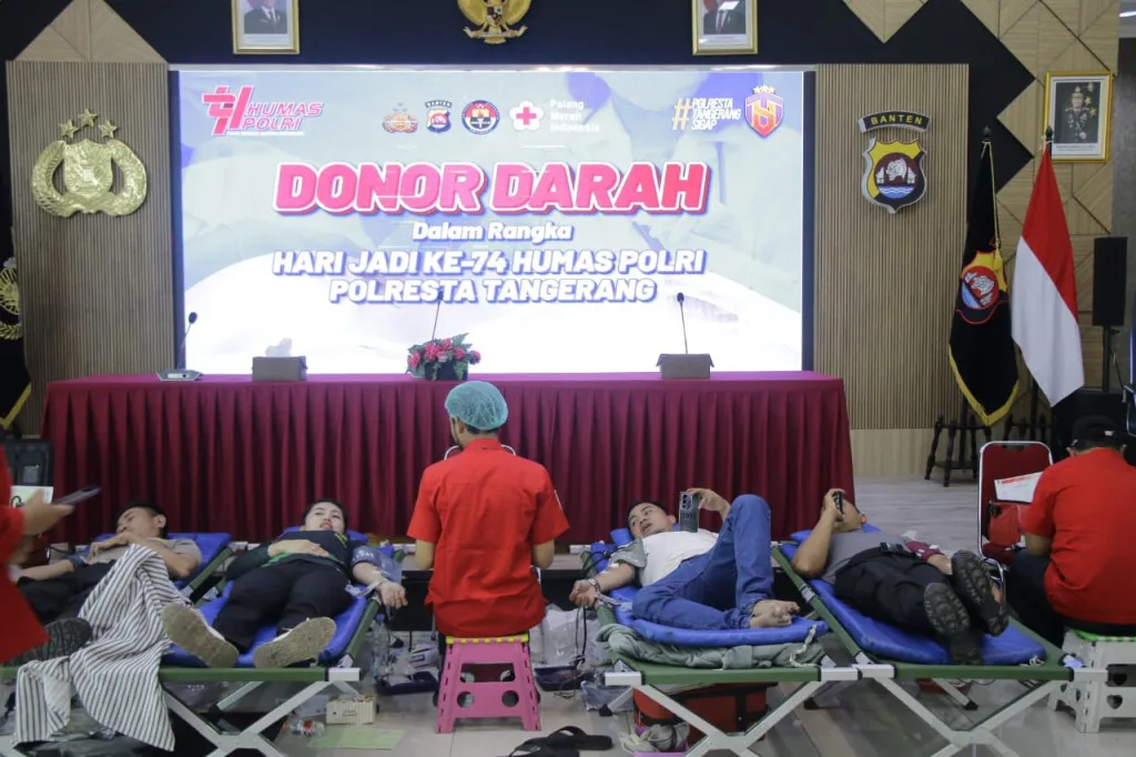 Sinergi Polri dan Wartawan, Polresta Tangerang Gelar Donor Darah di Hari Jadi ke-74 Humas Polri
