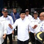 Bupati Tangerang Tinjau Langsung Permasalahan Banjir di RW 11 Villa Tangerang Elok