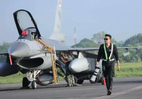 Fahroji, Mantan Pengamen Kini Sukses Jadi Fotografer Profesional.
