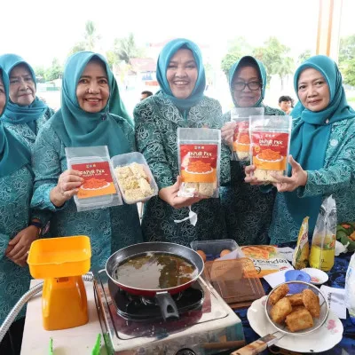 Pj Ketua TP PKK Provinsi Banten Gelar  Demo Olahan Nugget Ikan Patin, Penuhi Gizi Anak