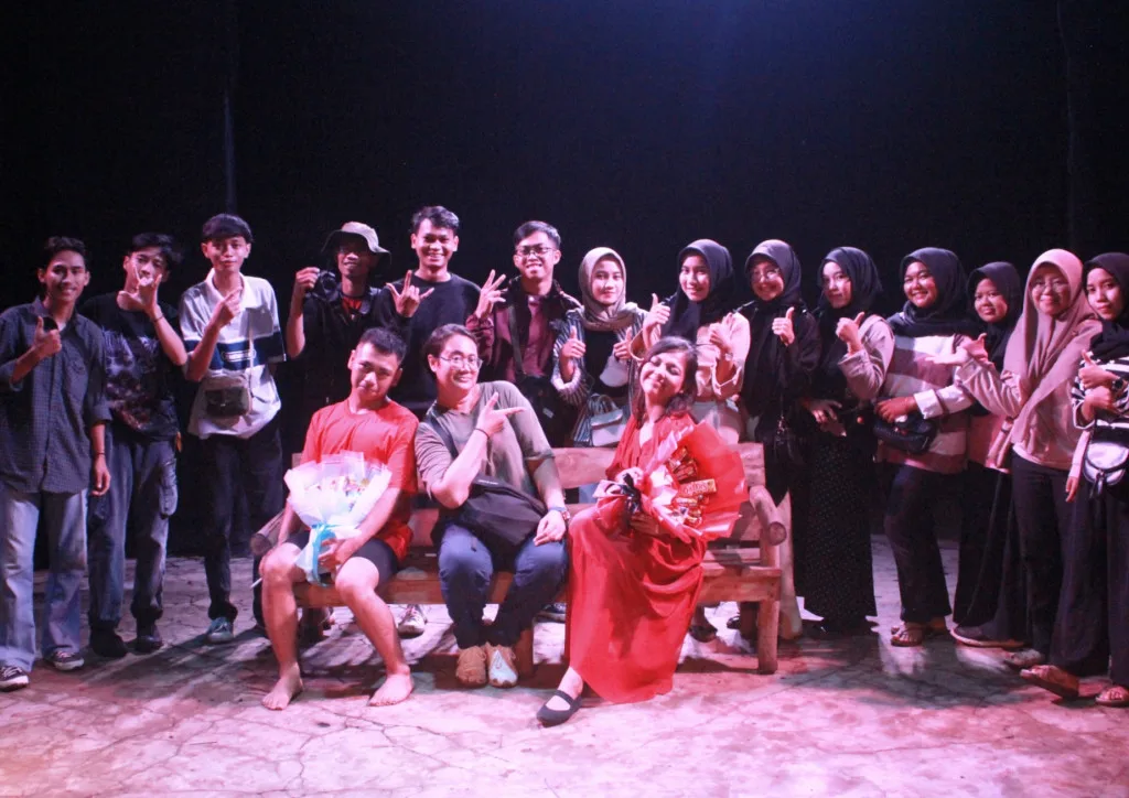 Teater Tepak Tellaz Dan Teater Gates Tampil Memukau Dalam Pentas Silang Budaya Malaysia-Indonesia