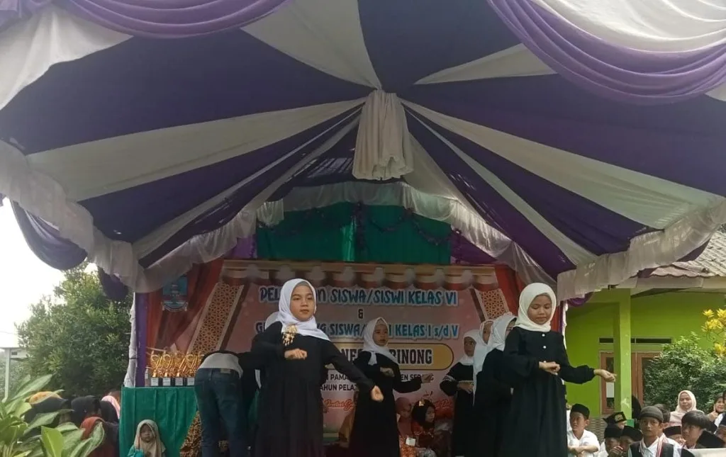 Acara kelulusan SDN Binong Gelar Ikhtifalan, Karya Pentas Seni