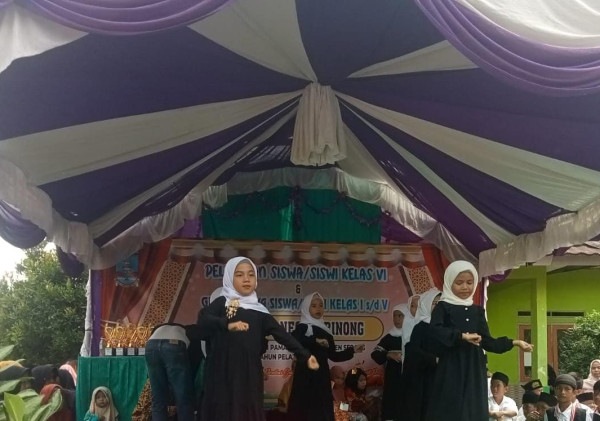 Acara kelulusan SDN Binong Gelar Ikhtifalan, Karya Pentas Seni