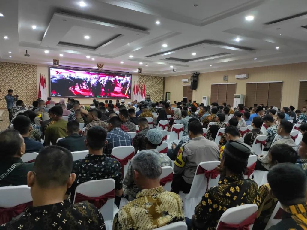 HUT Bhayangkara ke-77, Polda Banten Nonton Bersama Pagelaran Wayang Kulit Lakon Wahyu Cakraningrat