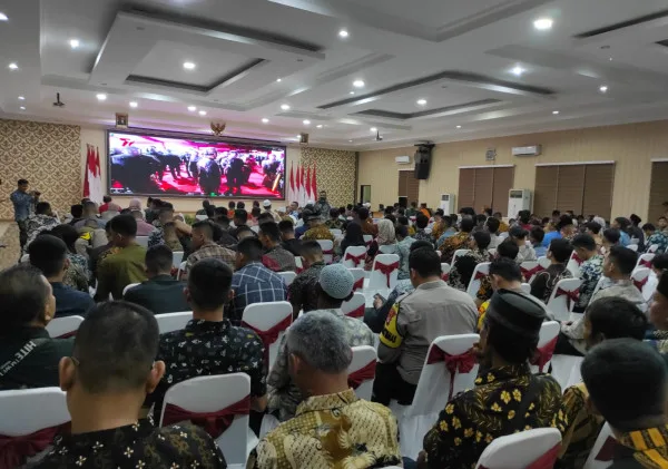 HUT Bhayangkara ke-77, Polda Banten Nonton Bersama Pagelaran Wayang Kulit Lakon Wahyu Cakraningrat