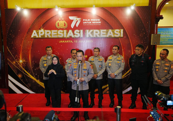 Polisi Jadi Pahlawan di Dongeng Buatan Anak, Kapolri: Tanamkan dan Jadikan Semangat Jadi Lebih Baik