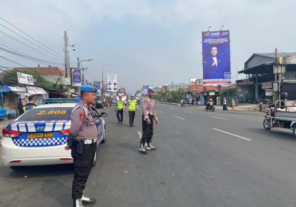 Hari Keenam Operasi Patuh Maung 2023, Ditlantas Polda Banten Gatur di Jalan Parung Kota Serang