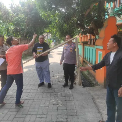 Satreskrim Polres Cilegon Polda Banten Datangi TKP Pria Tersengat Listrik