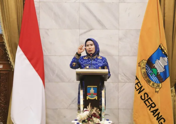 Bupati Serang Serahkan Bantuan Keuangan Parpol