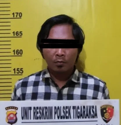 Polsek Tigaraksa Polresta Tangerang Amankan Pria Membawa Senjata Tajam