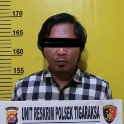 Polsek Tigaraksa Polresta Tangerang Amankan Pria Membawa Senjata Tajam