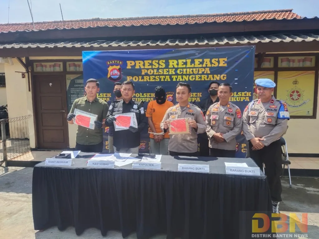 Polsek Cikupa Amankan Dua Pelaku Pencurian Handphone di Showroom Mobil