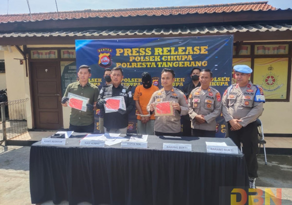 Polsek Cikupa Amankan Dua Pelaku Pencurian Handphone di Showroom Mobil