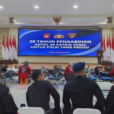 Peringati 28 Tahun Pengabdian Akpol 1995, Batalyon Patria Tama di Polda Banten Gelar Donor Darah