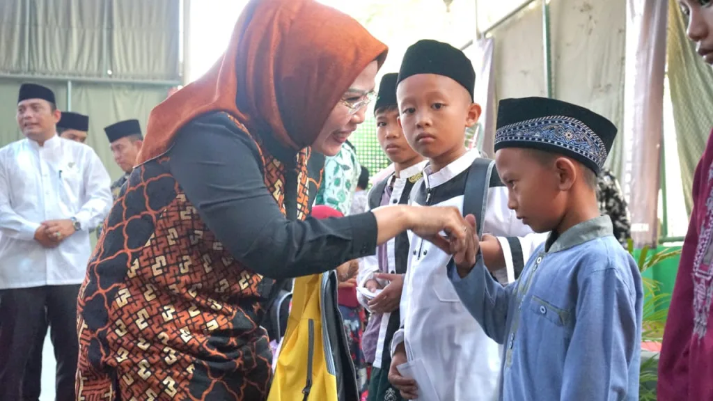 1.000 Anak Yatim 'Berlebaran' Bersama Bupati Serang