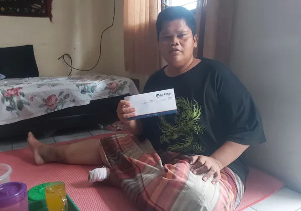 Jalani Operasi Infeksi Jempol Kaki, Bantu Khairul Kembali Pulih